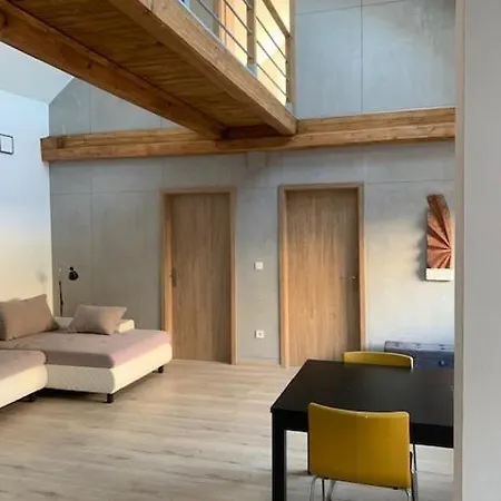 Casa de Férias Loft Pihenő és Wellness Ház